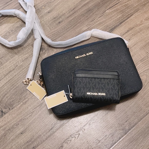 Michael Kors Handbags - Michael Kors Jet Set EW Large Crossbody + Wallet set Black